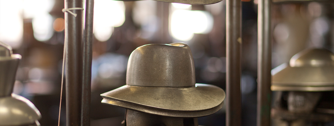 Taizhou Goldenway Craft & Hats Co.,Ltd.